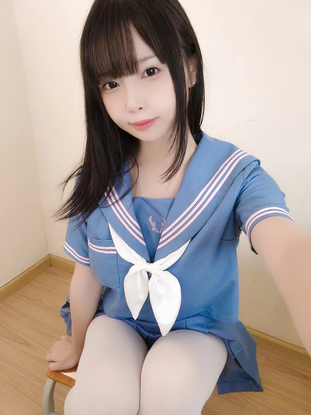 十万珍吱伏特 - 撸猫日记 [102P,1V-305MB] tg@simisebaisi 【丝足阁】061.webp